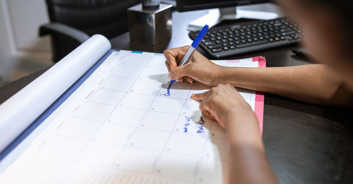 calendar scheduling desk